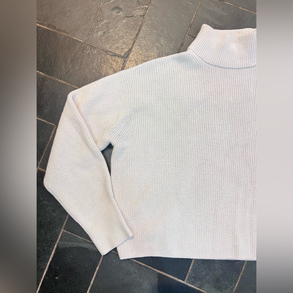 Lululemon wool blend ribbed sweater cropped in heathered natural ivory - Picture 5 of 6